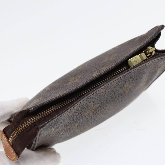 LOUIS VUITTON Monogram Poche Toilette 15 Pouch - Picture 7 of 16